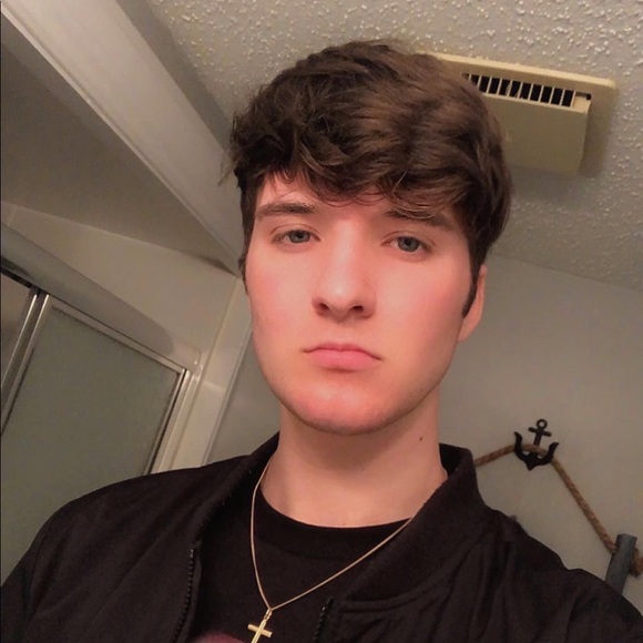 Meet your Posher, Gavin - Picture 1 of 1